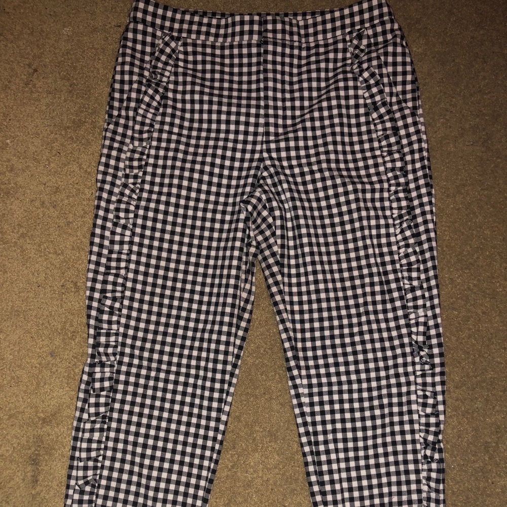Black & White Gingham Pants w ruffle side panels